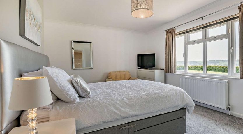 Photo of 2 Bed in Leathley