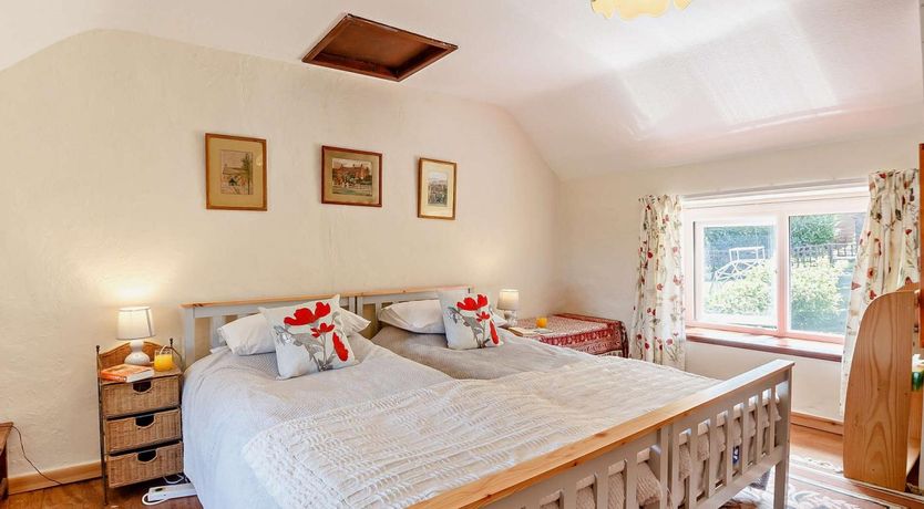 Photo of 1 Bed in Penmaenmawr