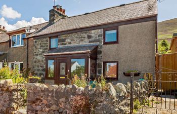 1 Bed in Penmaenmawr Holiday Cottage