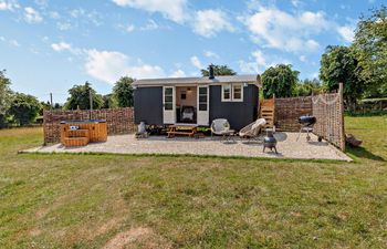 1 Bed in Lydney Holiday Cottage