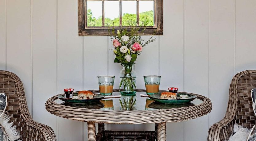 Photo of 1 Bed in Woolaston