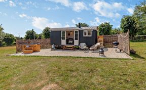 Photo of Log Cabin in Gloucestershire