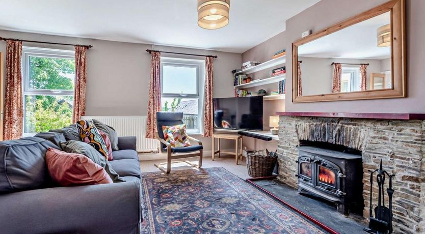 Photo of 3 Bed in Gwernogle