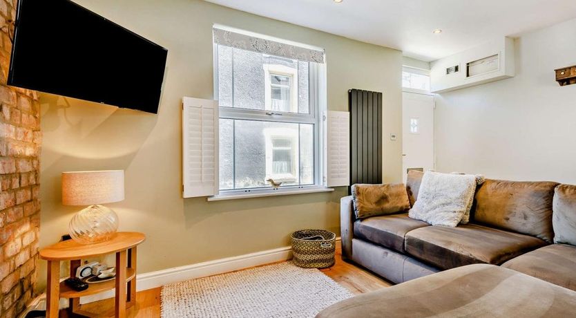 Photo of 3 Bed in Aberdovey