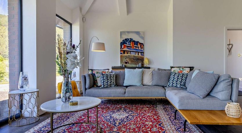 Photo of 4 Bed in Llandyrnog