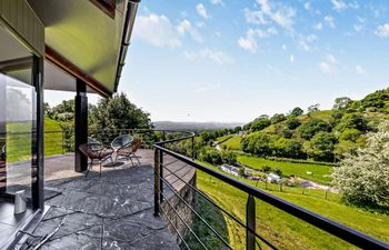 4 Bed in Denbigh Holiday Cottage