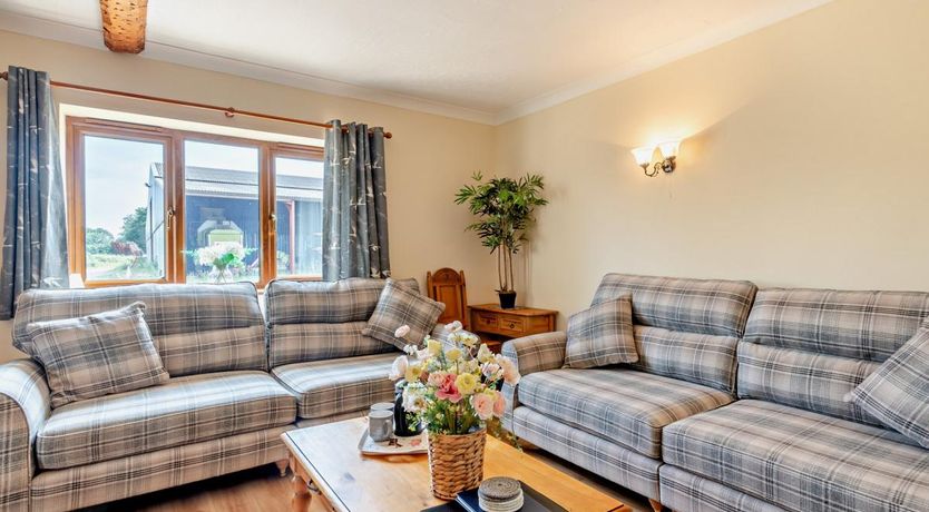 Photo of 3 Bed in Horningtoft