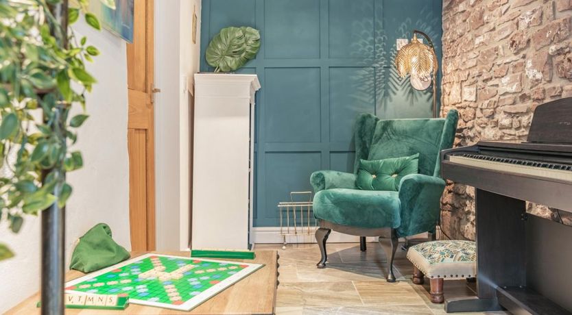 Photo of 3 Bed in Llandeilo'r Fan