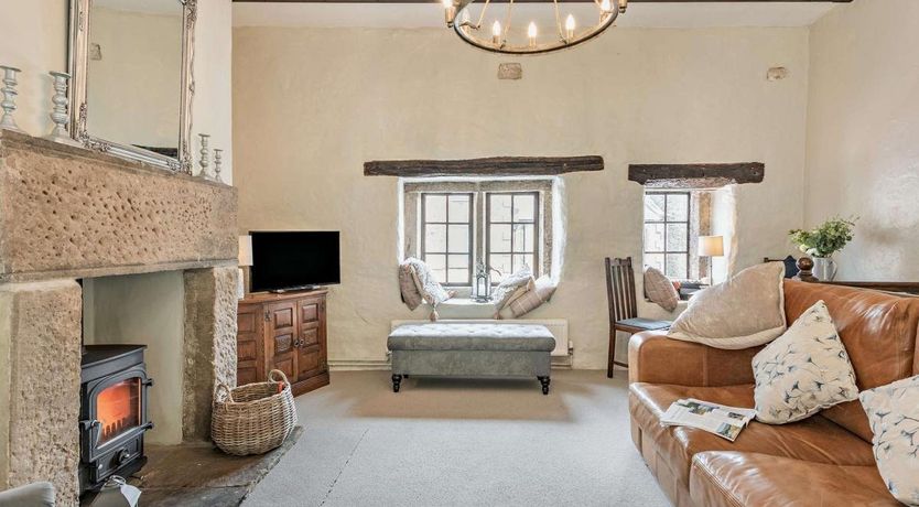 Photo of 2 Bed in Winster