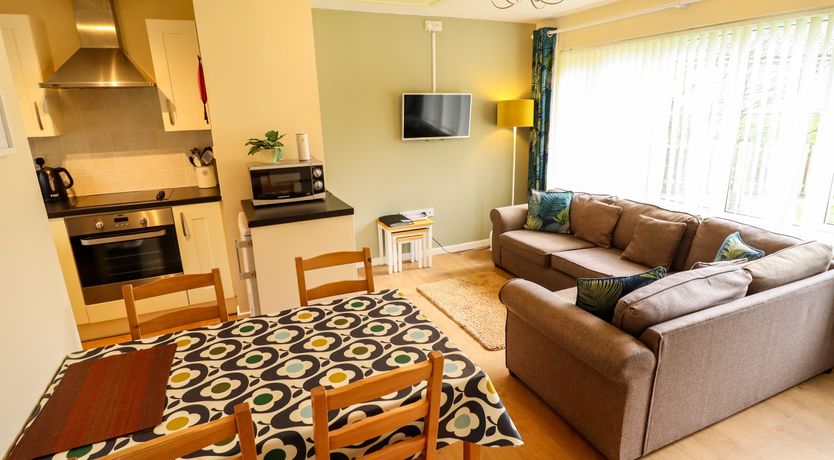 Photo of 11 The Dell