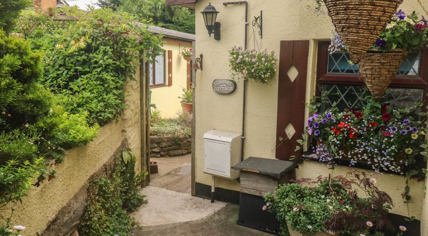 Photo of Turnpike Lodge