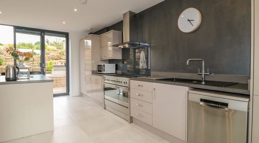 Photo of Oakwood House