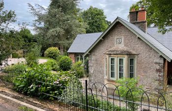 Court Lodge Holiday Home