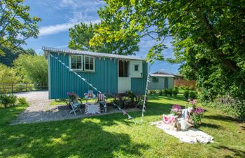 Gwithian Shepherds Hut Holiday Cottage