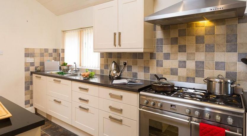 Photo of 2 Hart Head Barn