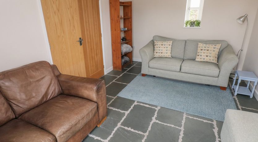 Photo of Ystabl Robyn