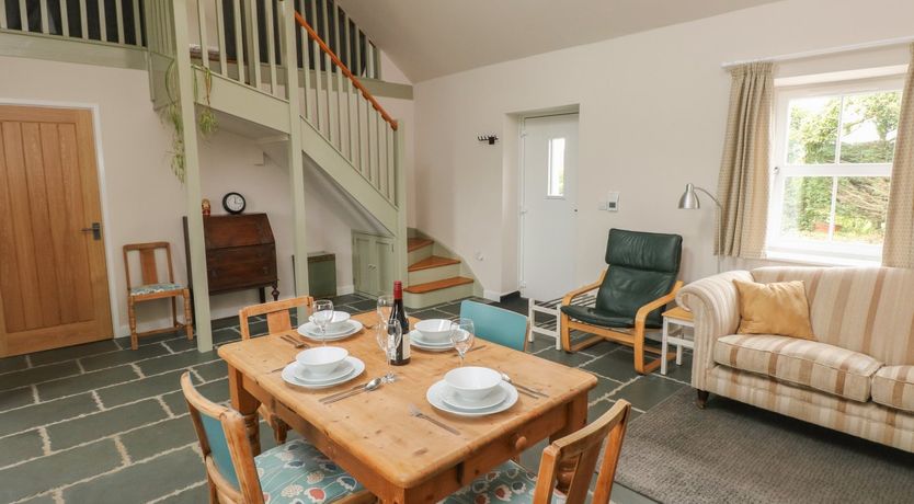 Photo of Ystabl Robyn