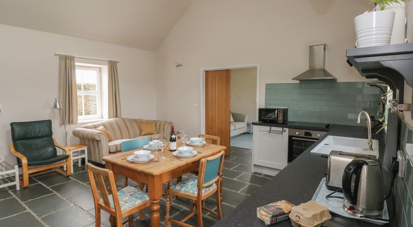 Photo of Ystabl Robyn