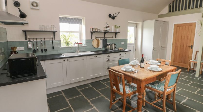 Photo of Ystabl Robyn