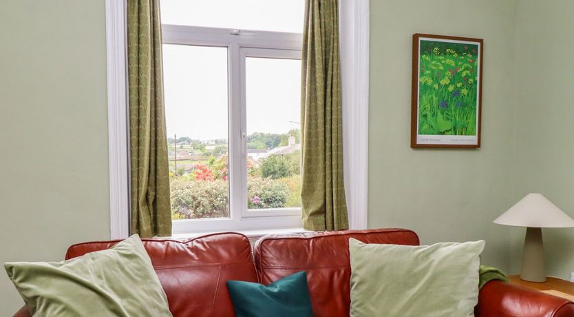 Photo of 2 James Street