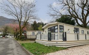 Photo of Loch Lomond Holiday Home