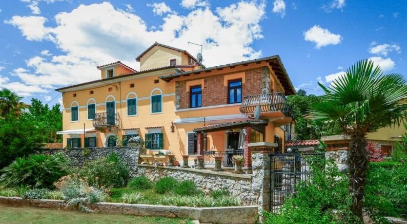 Photo of Edo Apartment 2