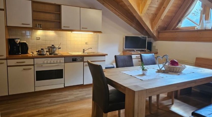 Photo of Top 3 Apartment 2