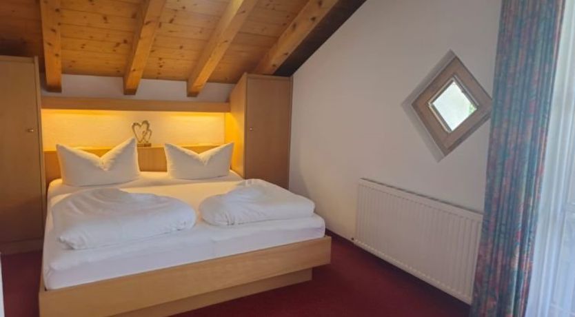 Photo of Top 3 Apartment 2