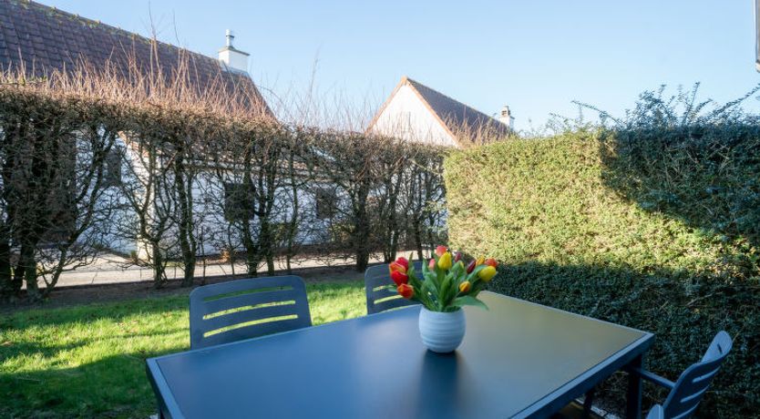 Photo of Giuliott with parking and shared pool Apartment 7