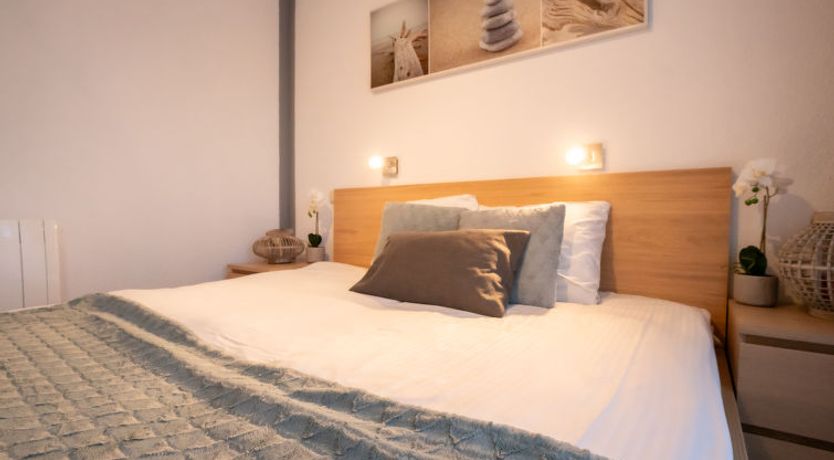 Photo of Giuliott with parking and shared pool Apartment 7