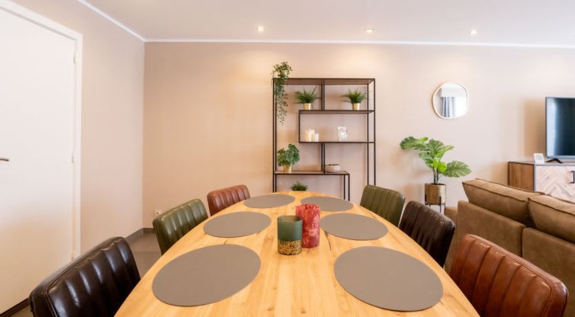 Photo of Philemon with parking