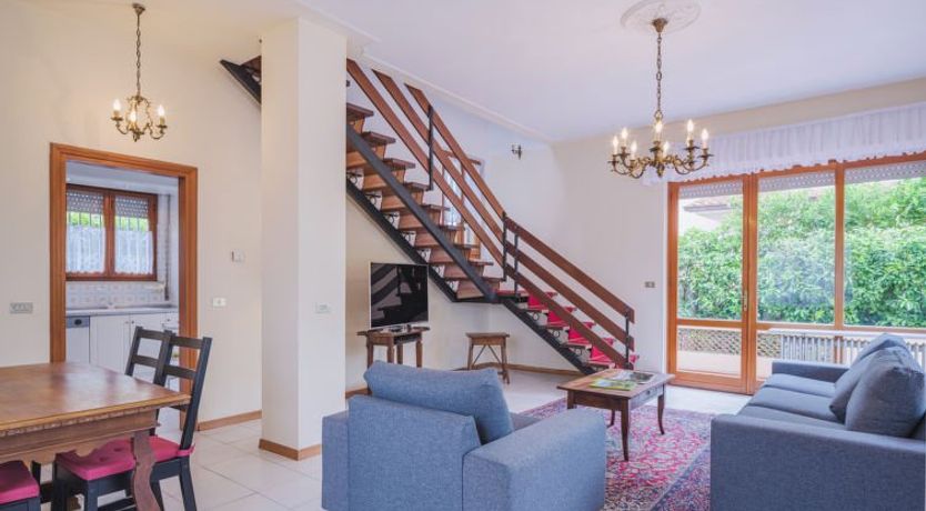 Photo of Maria Luisa