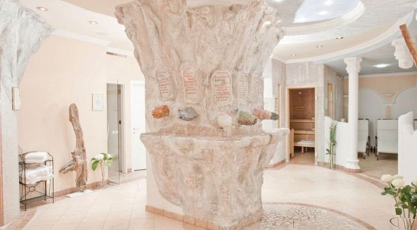 Photo of Top 4 Apartment 3