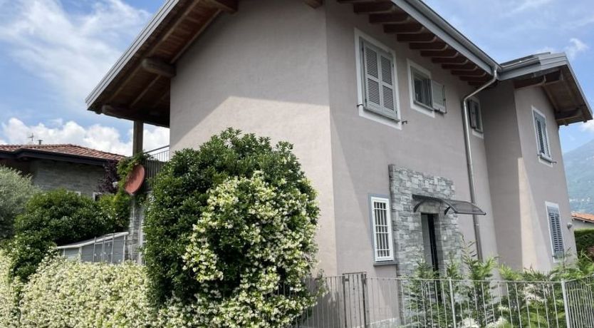 Photo of Luxury House