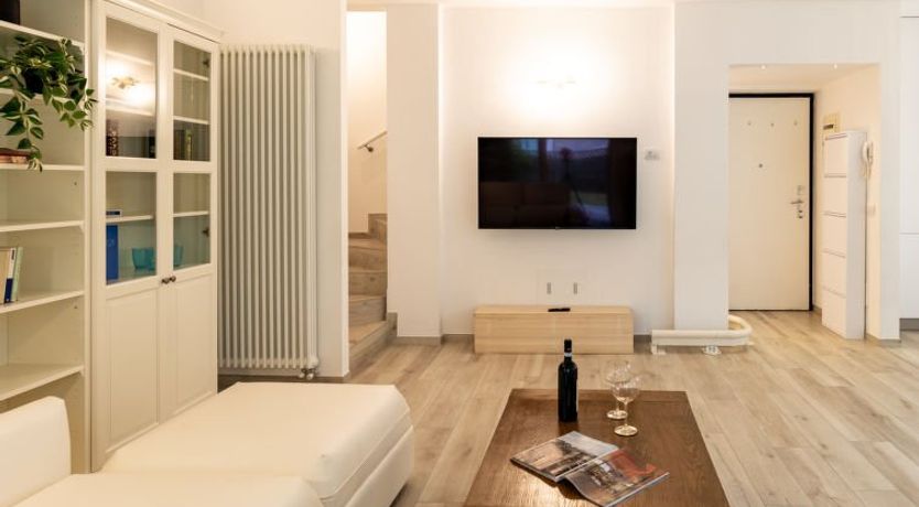 Photo of Luxury House