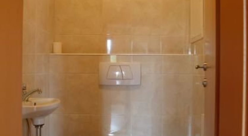 Photo of Juni-Rose Apartment 7