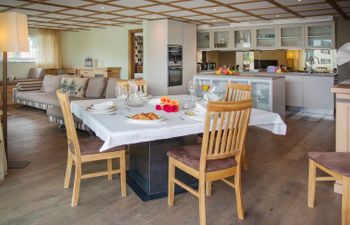 Chesa Piz Mezdi - St. Moritz Holiday Home