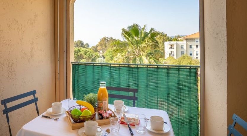 Photo of Les Terrasses de la Mer Apartment 2