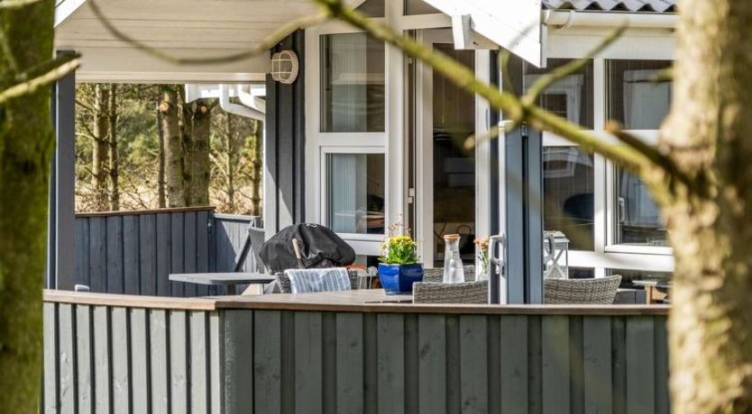 Photo of "Richardine" - 850m from the sea