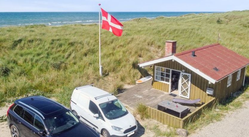 Photo of "Guthfrith" - 100m from the sea