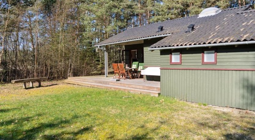 Photo of "Felicity" - 450m from the sea