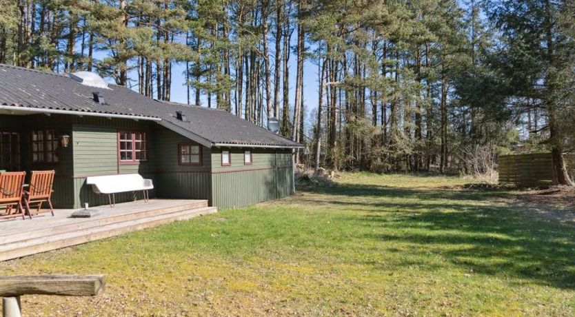 Photo of "Felicity" - 450m from the sea