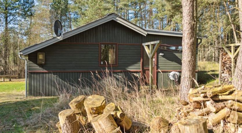 Photo of "Felicity" - 450m from the sea