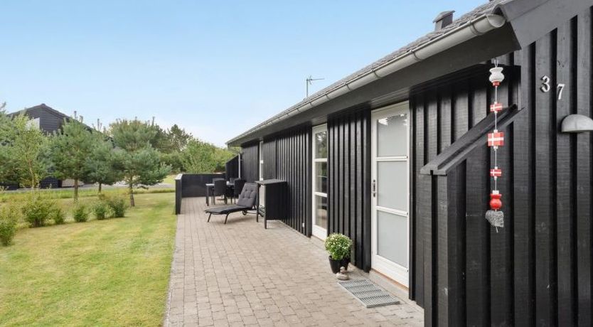 Photo of "Thure" - 1km from the sea