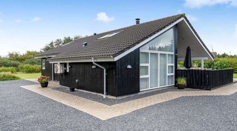 Photo of "Asel" - 4km from the sea