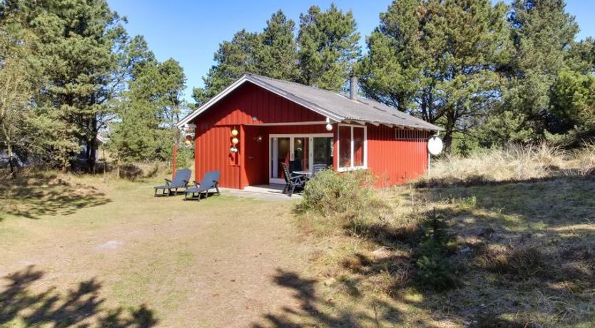 Photo of "Aulikki" - 900m from the sea