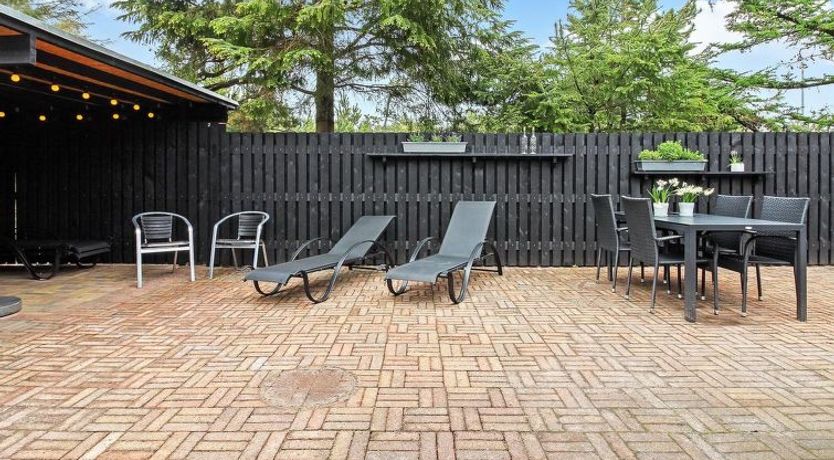 Photo of "Laurin" - 600m from the sea