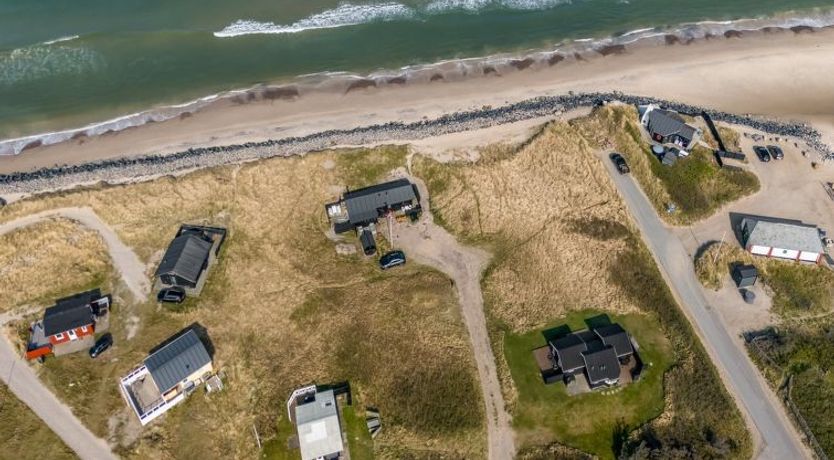 Photo of "Holger" - 50m from the sea