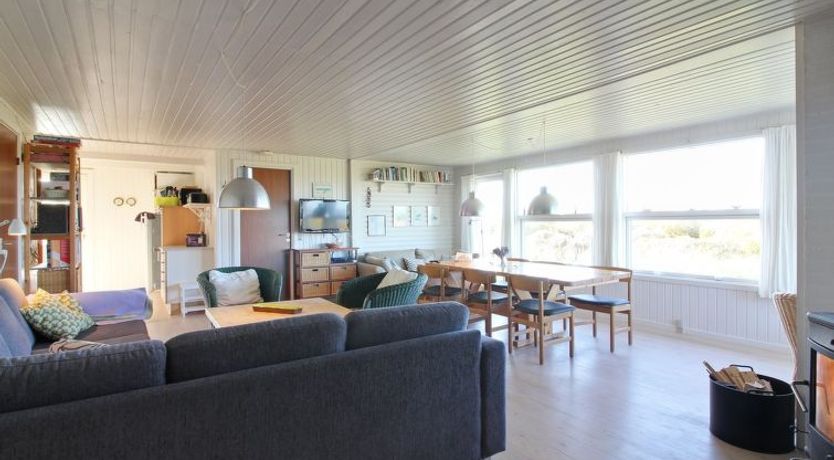 Photo of "Amarah" - 325m from the sea