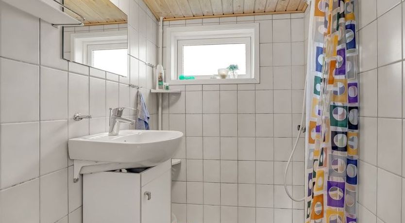 Photo of "Dyveke" - 220m from the sea